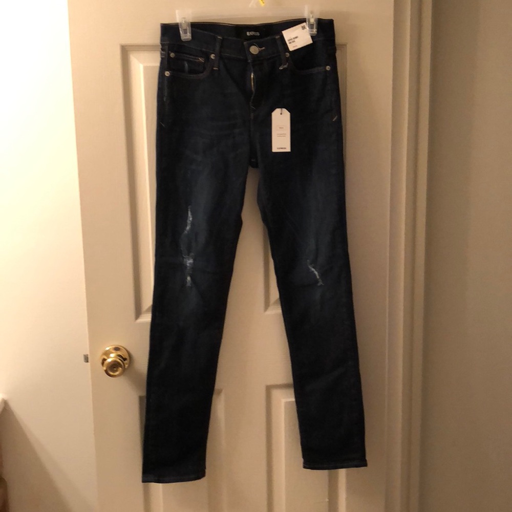 NEW WITH TAGS-Express Super skinny mid-rise jeans